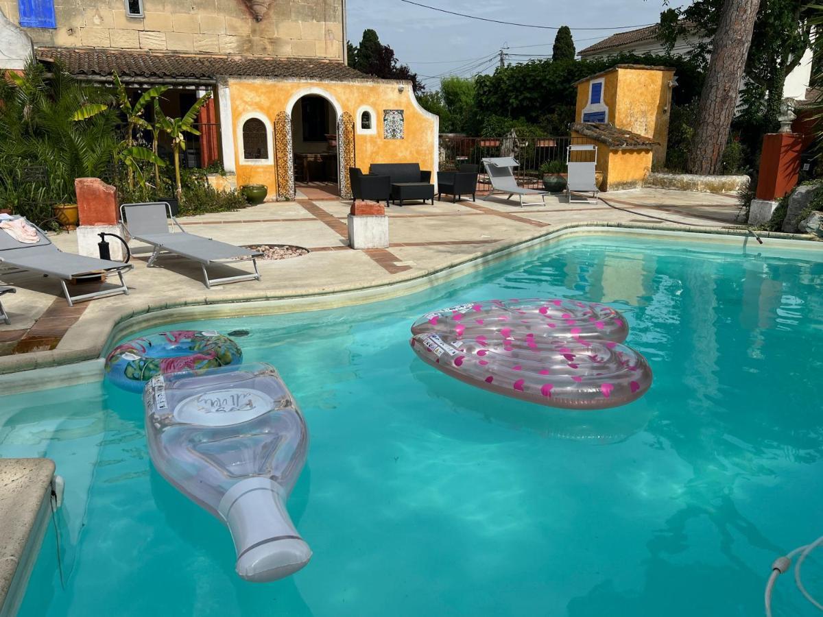 Le Clos De L'Isle อาร์ลส์ ภายนอก รูปภาพ
